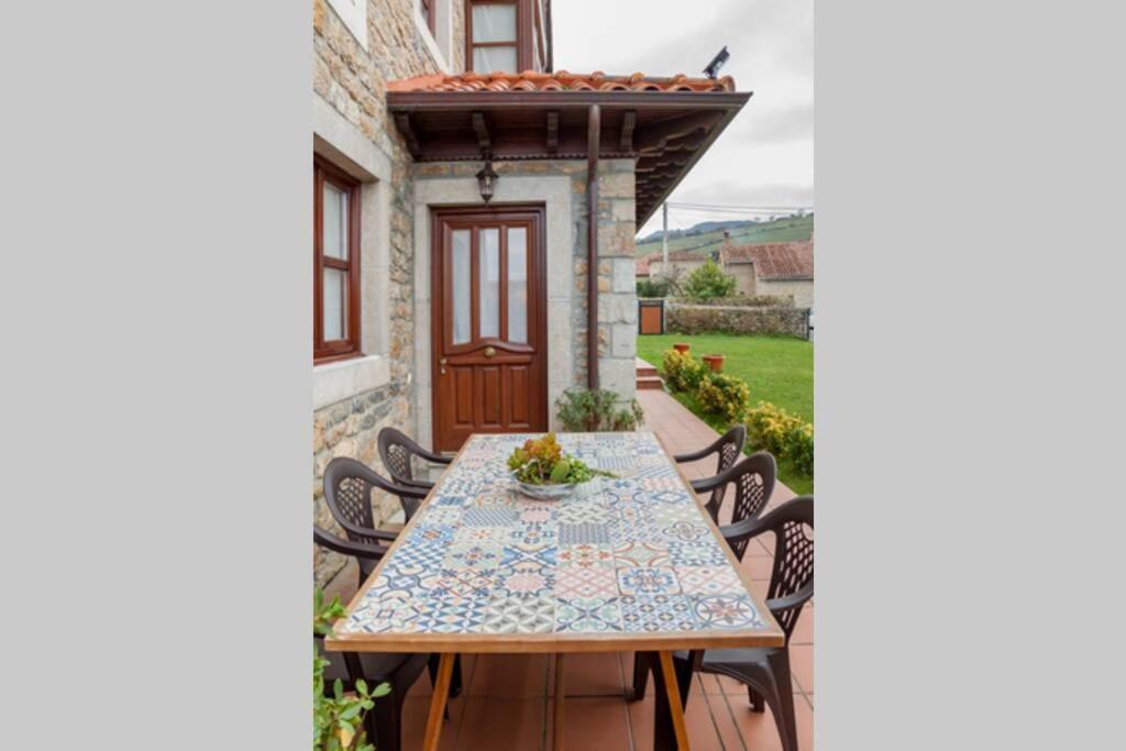 Villa La Casona De La Bisa à Colombres Extérieur photo